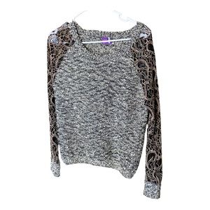 Olivia M sweater Mixed Media Gray & Black Size Medium